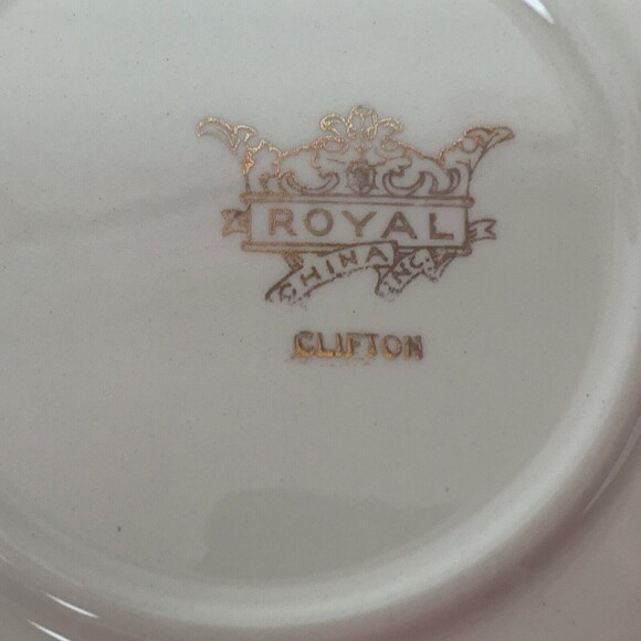 Vintage Clifton by Royal Saucers Ivory Floral Swirl Rim Lot of 8 - Picture 6 of 6